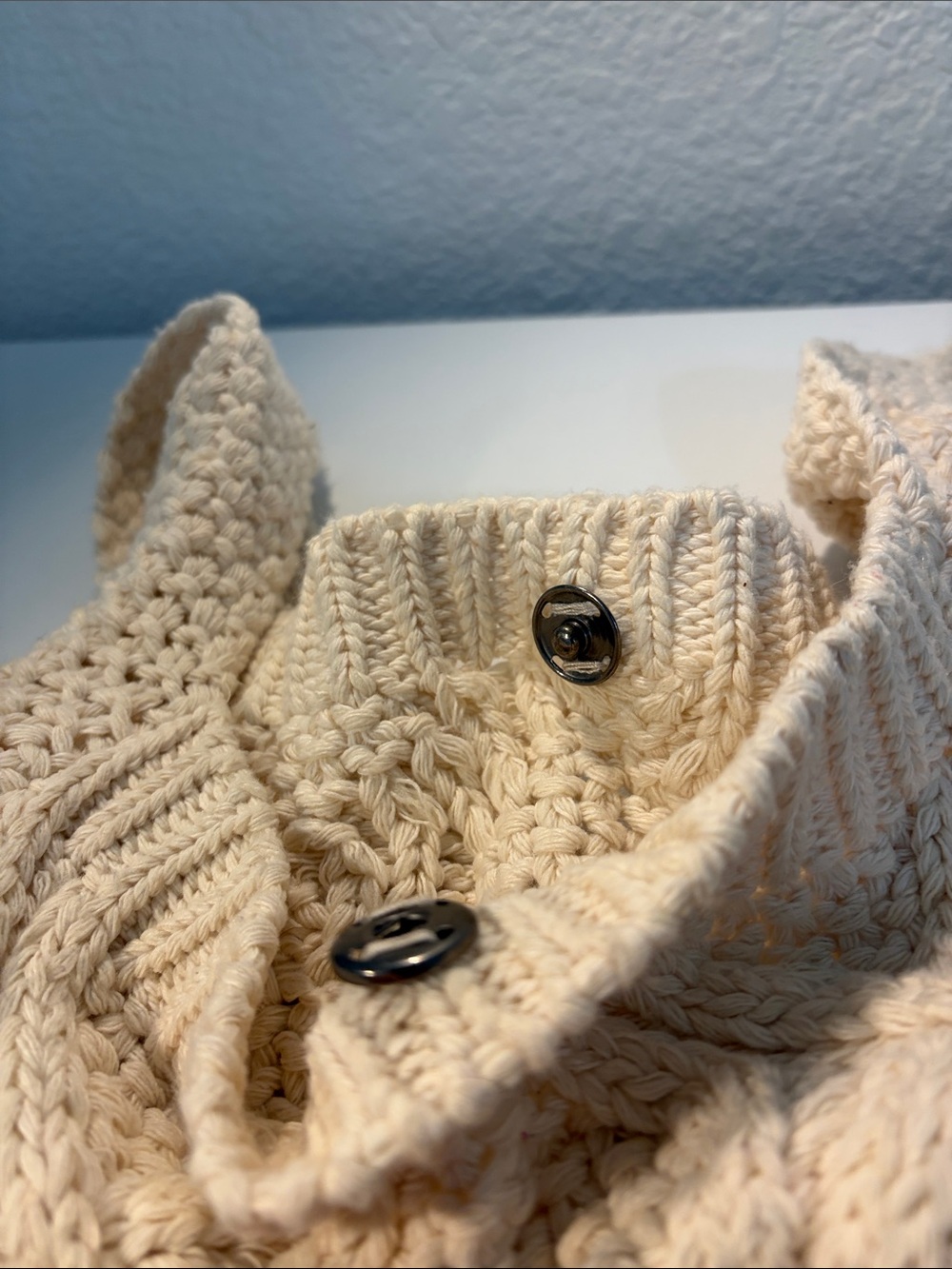 Cream Cable Knit Shoulder Bag - Handcrafted Women’s Tote - Picture 3 of 4